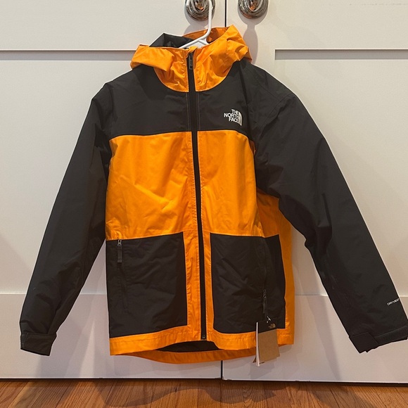 The North Face Kids' B Freedom Triclimate Ski Jacket (Kids XL 14/16)
